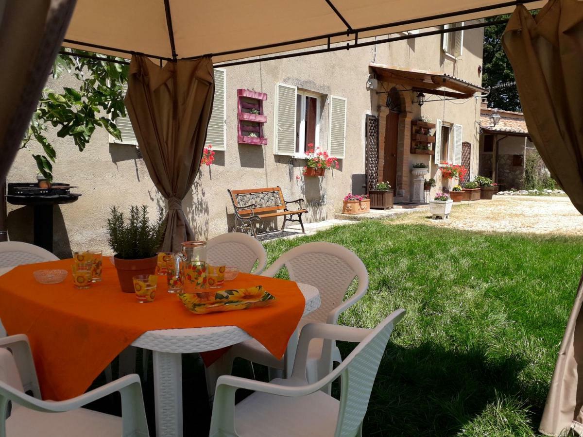 Alle Preci Country House Santa Restituta Kültér fotó